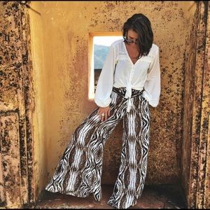 Wide leg pants